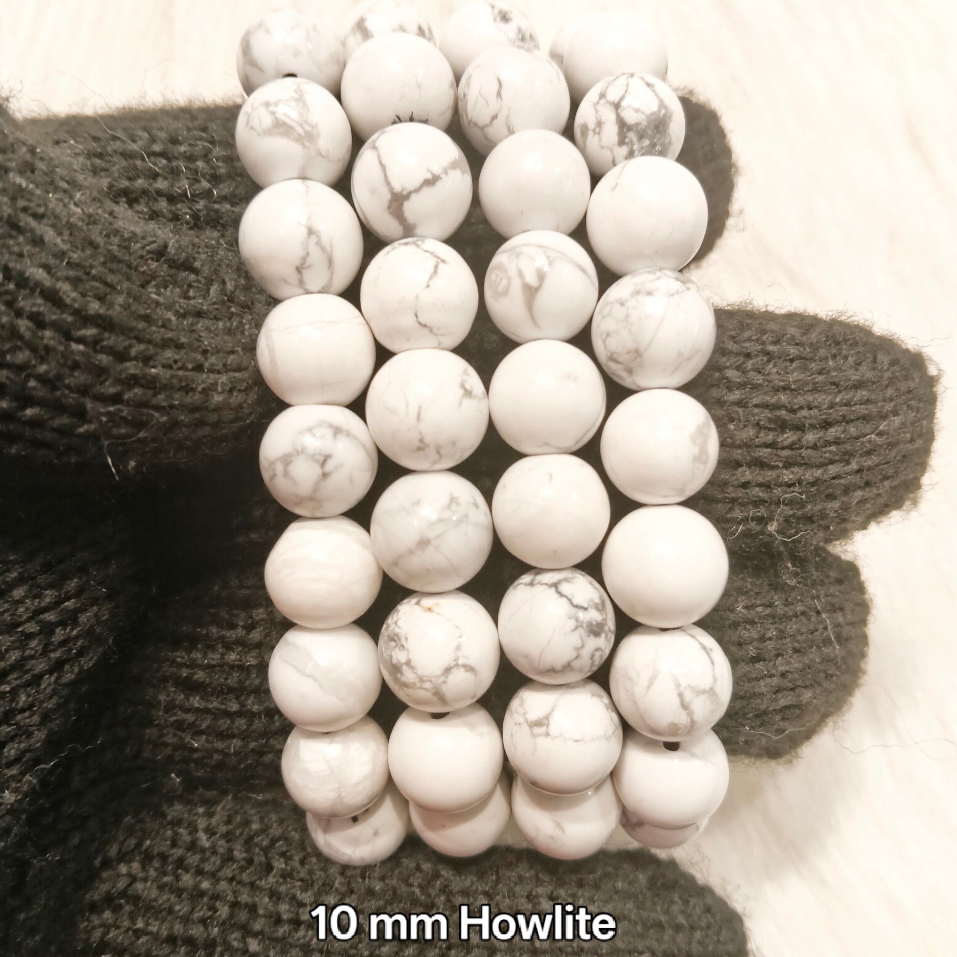 Howlite Bracelet 10 mm