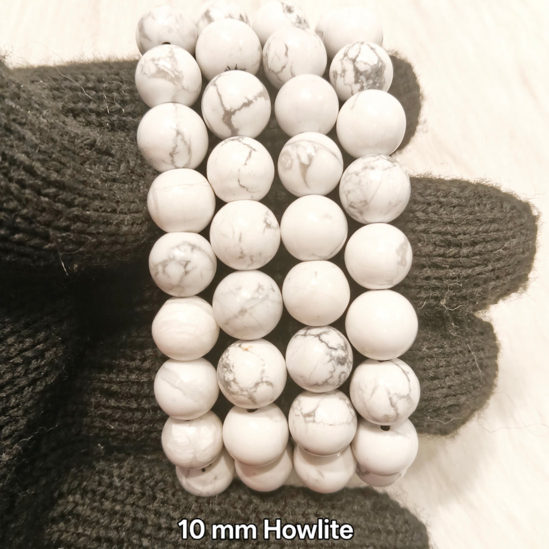Howlite Bracelet 10 mm